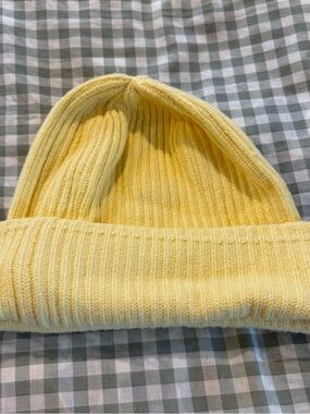 Abercrombie & Fitch Lemon Yellow Ribbed Cuffed Beanie